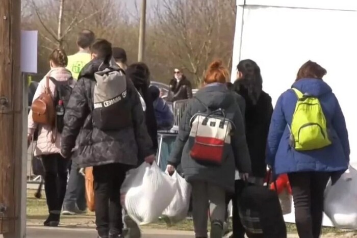 Допомога українським біженцям: уряд Словаччини ухвалив нове рішення