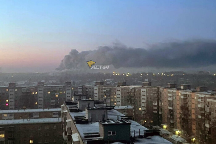 У Росії спалахнула масштабна пожежа: горить склад (відео)