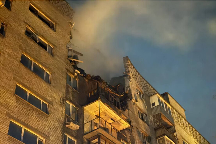 Удар по Дніпру та Одесі, пожежа в Росії: головне за ніч