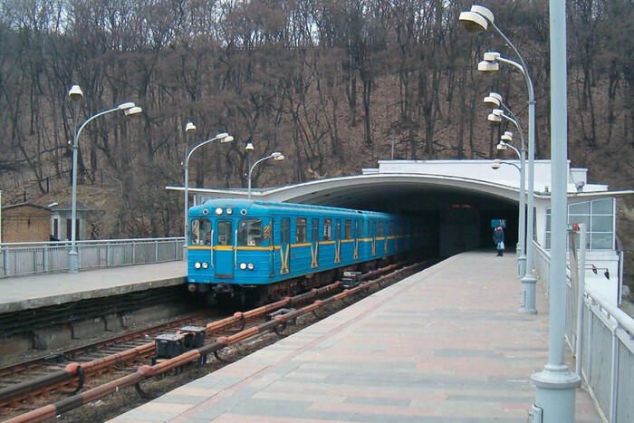 Станція метро «Дніпро» відновить роботу у звичайному режимі: названо дати 