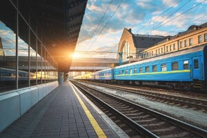 «Укрзалізниця» повідомила про додаткові рейси до туристичних куточків України
