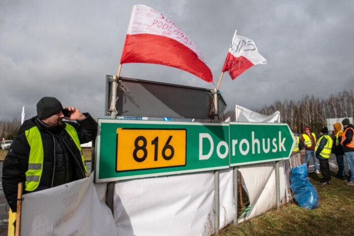 Польські фермери тимчасово розблокують один з пунктів пропуску