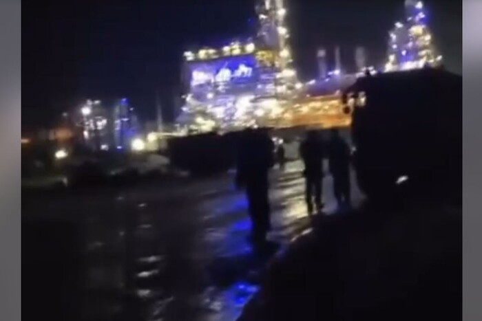 У Калузькій області дрони атакували нафтопереробний завод (відео)