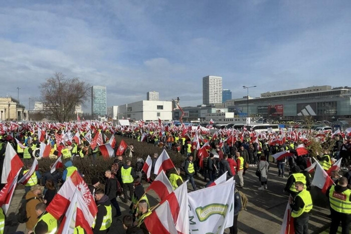 Польські фермери анонсували сотні акцій по всій території країни