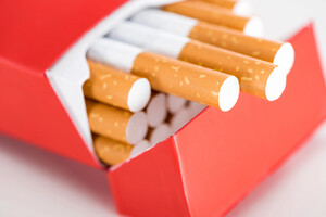 Для наповнення держбюджету уряд запропонував прив’язати тютюнові акцизи до євро