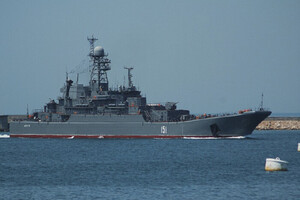 Поражение российских кораблей «Ямал» и «Азов»: что о них известно