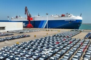 У портах Європи накопичилась велика кількість авто китайського виробництва