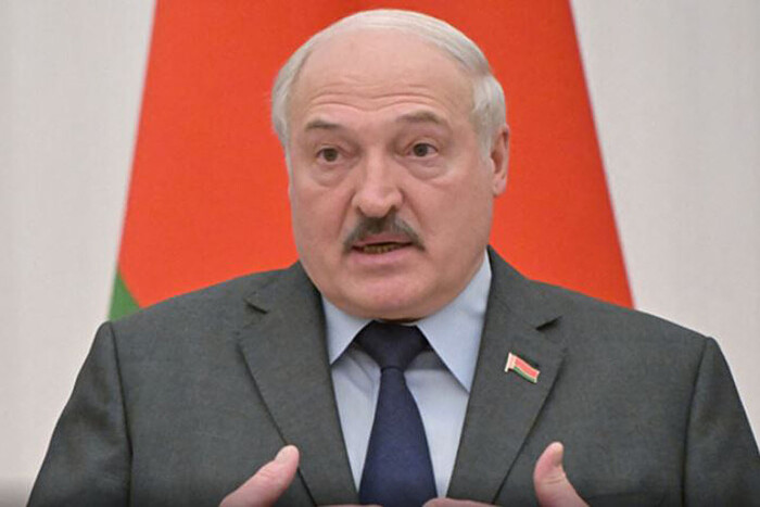 Лукашенко пояснив, чому Білорусь не вступає у війну проти України