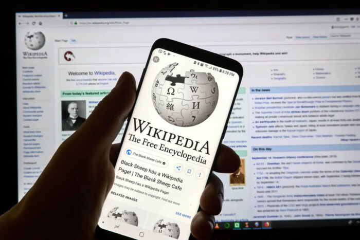 Російська еліта прибирає з Wikipedia згадки про своє громадянство – розслідування