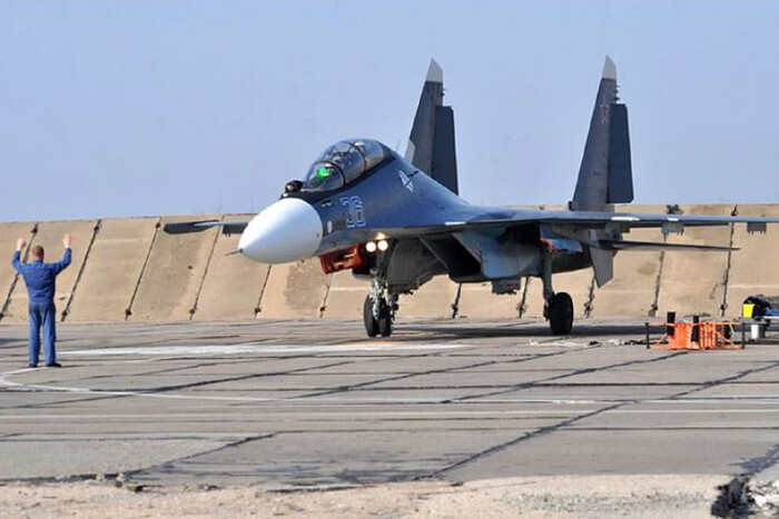 Атака на Джанкой: які літаки зберігала РФ на військовому аеродромі