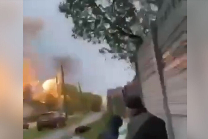 Атака на Чернігів: момент влучання потрапив на відео