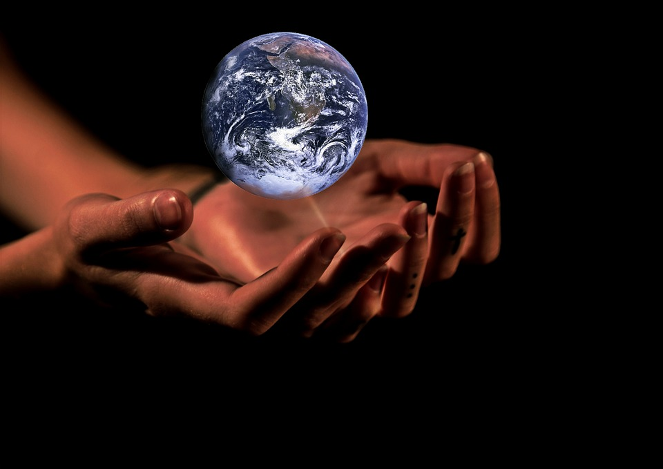 День Земли – это время, чтобы привлечь внимание людей к осознанию планеты Земля как своего общего дома/Фото из открытых источников