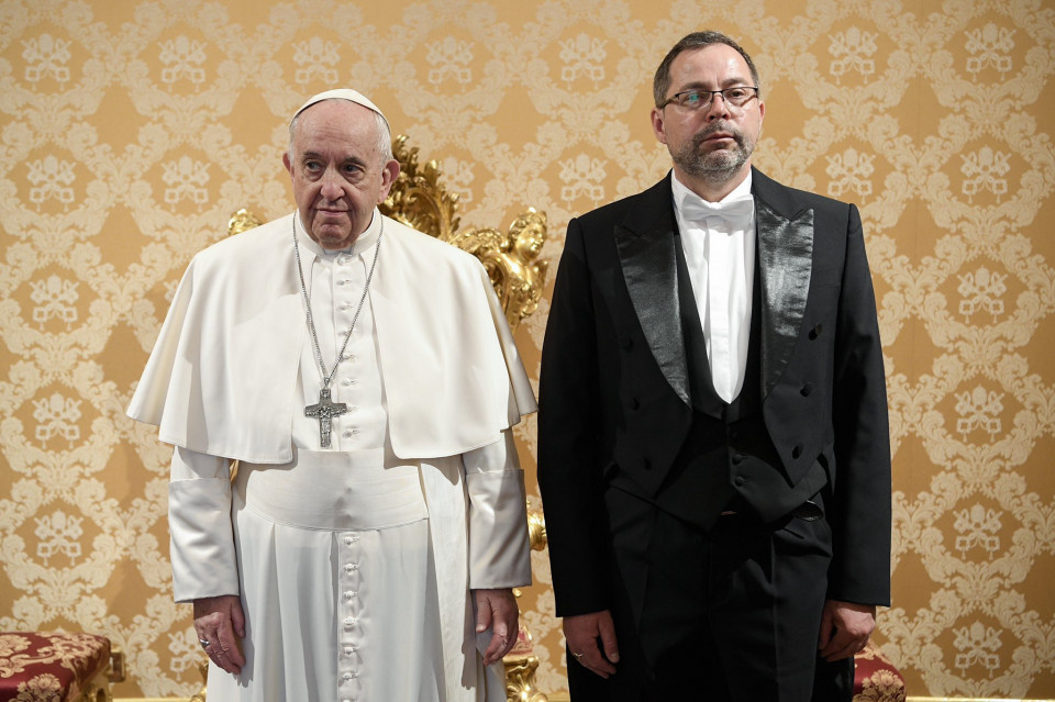 Папы Франциск и посол Украины в Ватикане Андрей Юраш. Фото: Андрей Юраш/Twitter