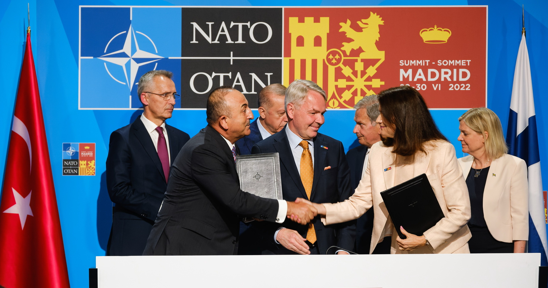 Встреча лидеров Швеции, Финляндии и Турции с генсеком НАТО в Мадриде перед началом саммита Североатлантического союзаФото: nato.int