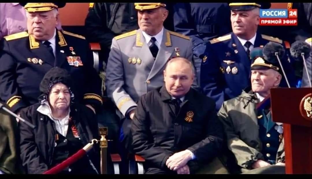 Медианный возраст высшего органа власти в России – Совета безопасности – 65 лет