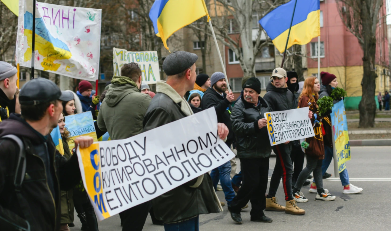 Протест мешканців Мелітополя проти російської окупації (фото з відкритих джерел)