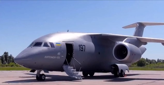 Літак Ан-178 виробництва ДП «Антонов»
