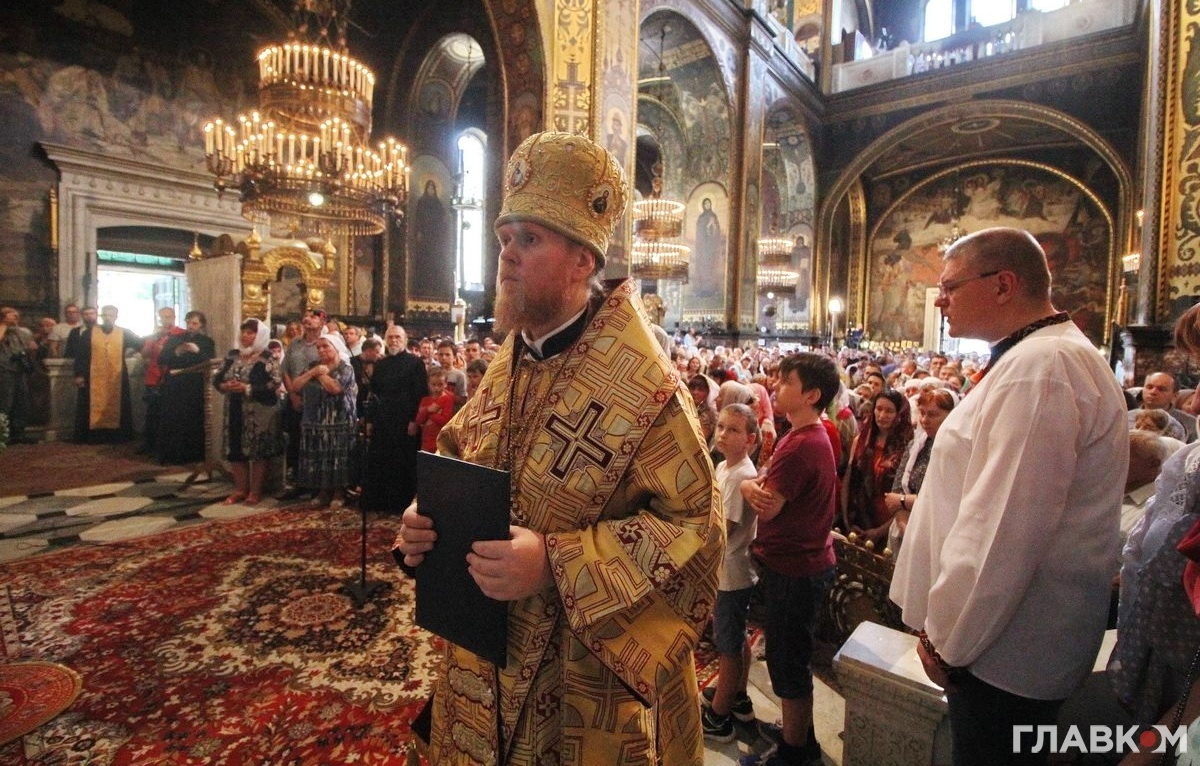 Архієпископ УПЦ КП Євстратій (Зоря) у Володимирському соборі