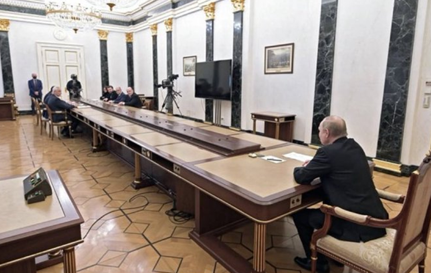 Путін планував поставити Київ на коліна за кілька годин, але щось пішло не так…