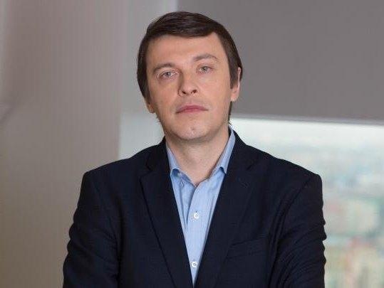 Троїцький обіймав керівні посади на російських телеканалах СТС, ТНТ та «Перец»