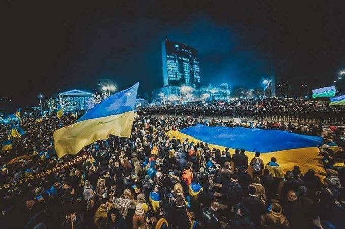Донецьк. 5 березня 2014 року. Акція «За єдину Україну». На мітинг вийшло 10 тисяч людей. Фото: Антон Скиба.